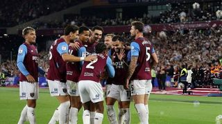 Hình ảnh cho bài West Ham 6-0 Wrexham: Búa tạ giáng đòn mạnh vào tham vọng của ngựa ô