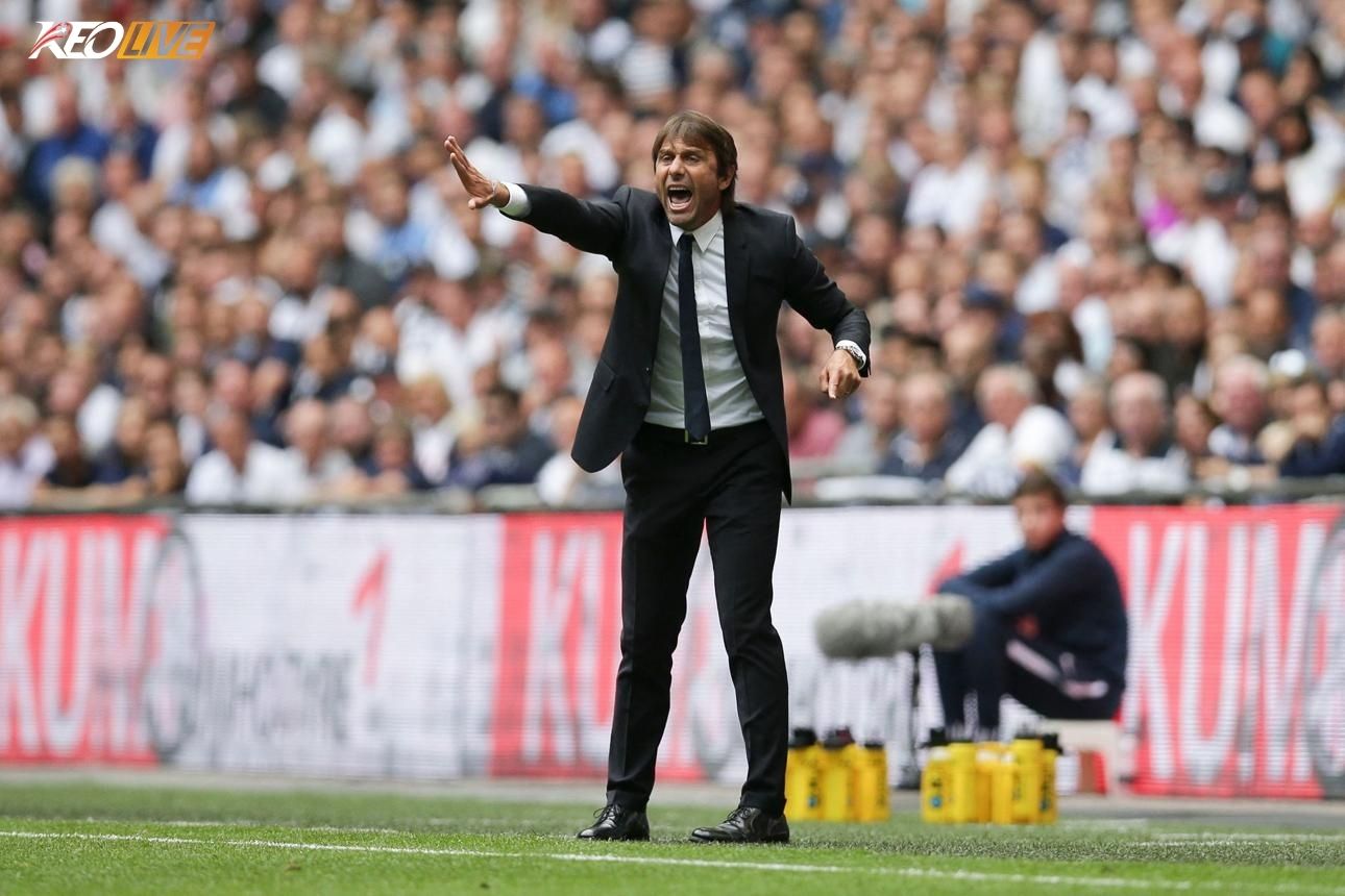 Antonio Conte có thể tạo ra cuộc cải tổ chiến thuật lớn tại Manchester United nếu tiếp quản Old Trafford. | Keolive