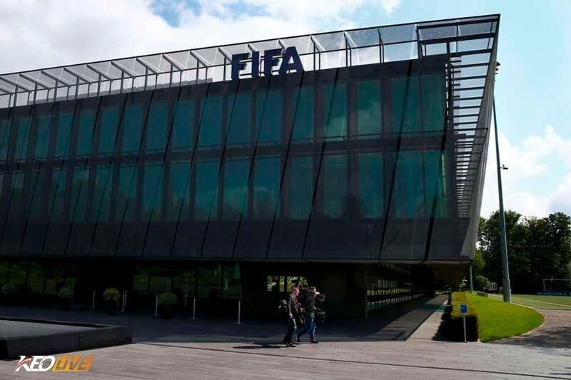 FIFA đối mặt những câu hỏi về tính minh bạch trong cơ chế chi trả thù lao cho các lãnh đạo cấp cao. | Keolive
