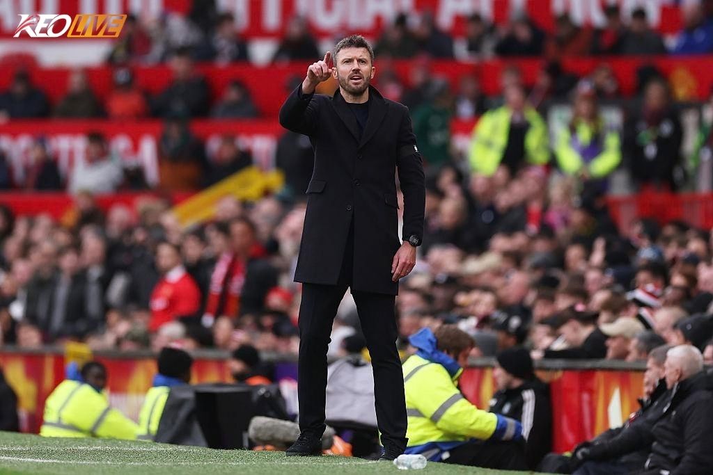 HLV Michael Carrick đối mặt với sức ép ngày càng lớn khi Man United liên tục đánh rơi những điểm số quan trọng tại Premier League | Keolive