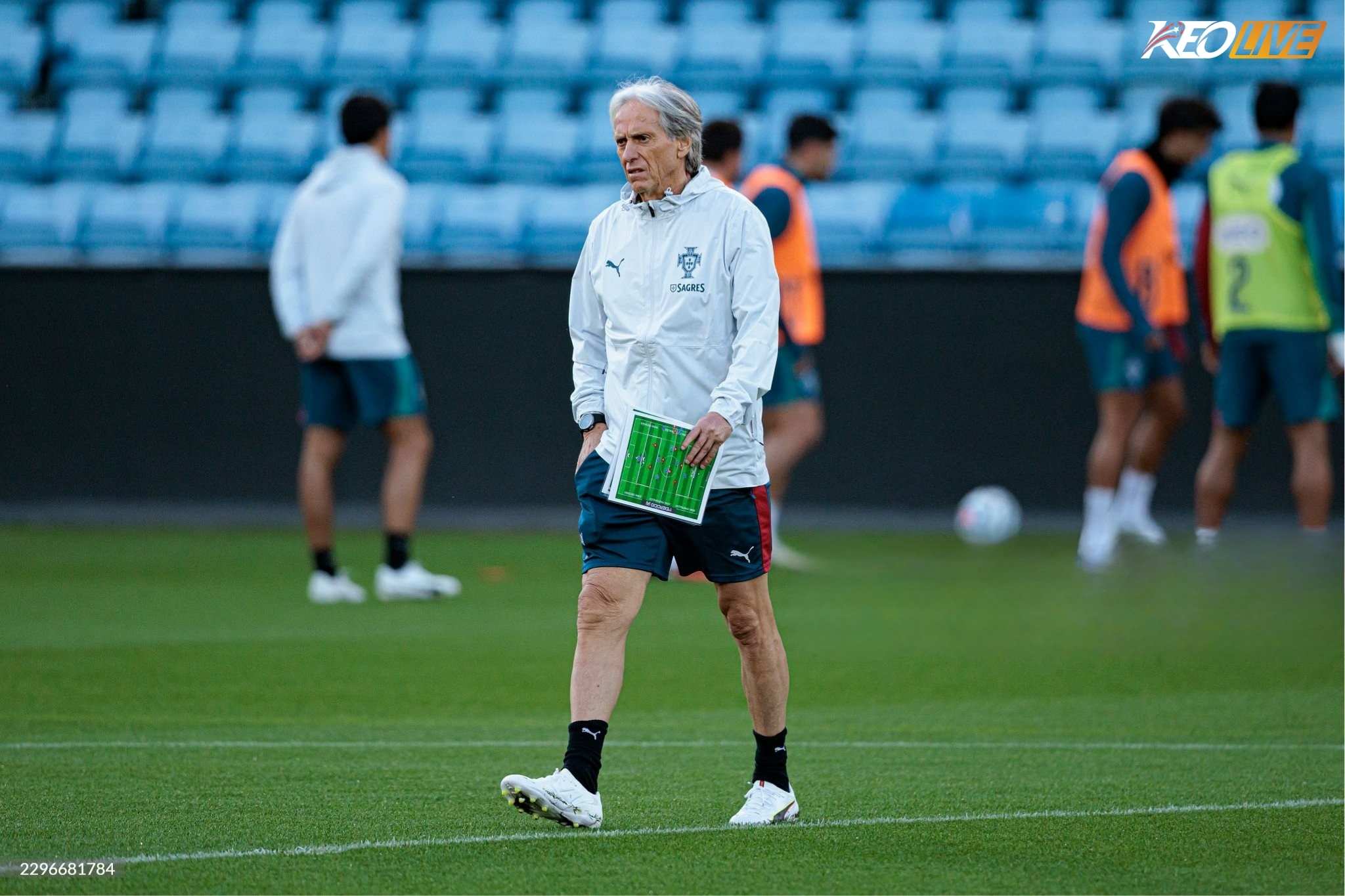 HLV Jorge Jesus đang kiên định với triết lý dùng người của mình | Keolive