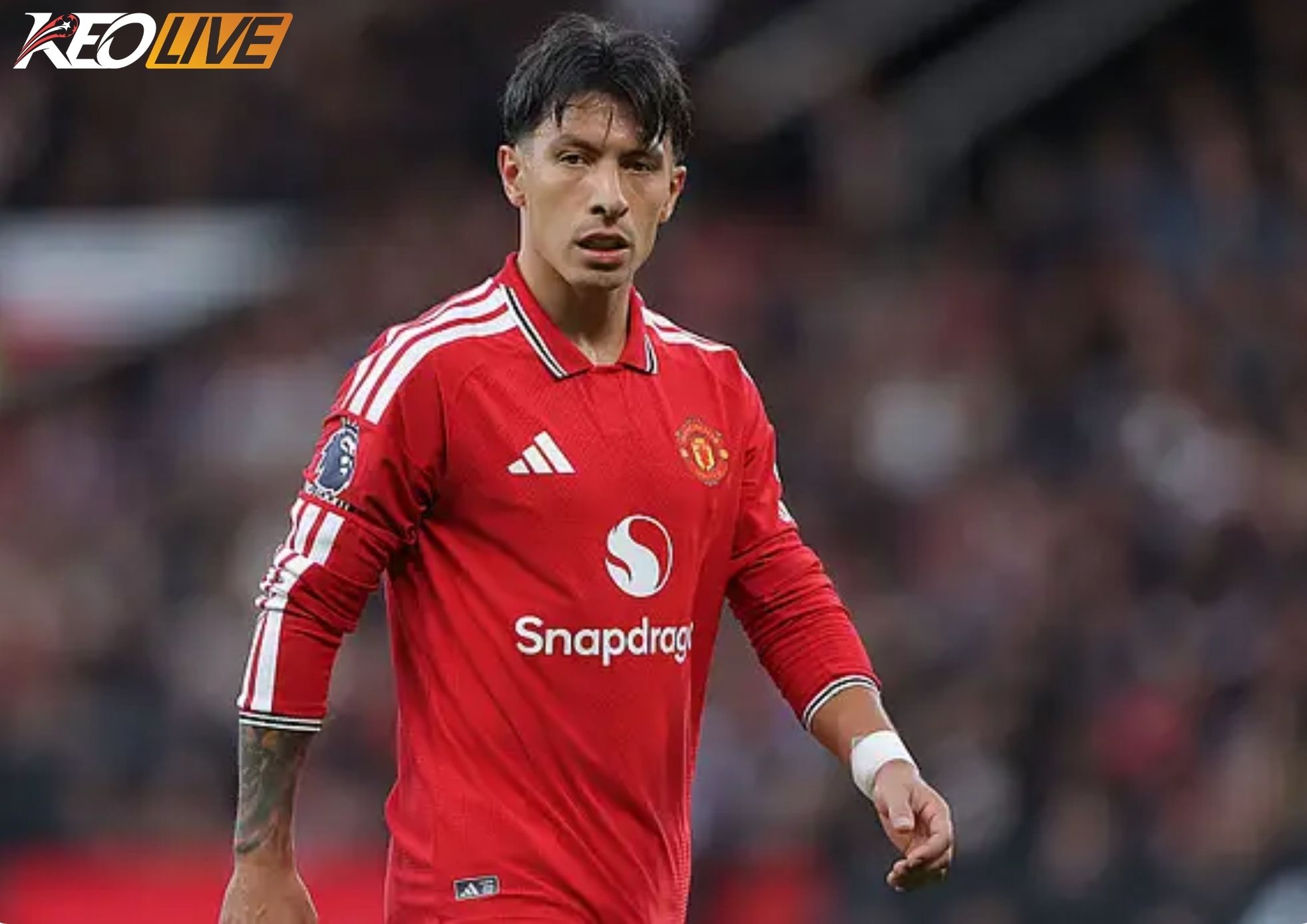 Tương lai của trung vệ Argentina tại Old Trafford đang trở nên khó đoán | Keolive