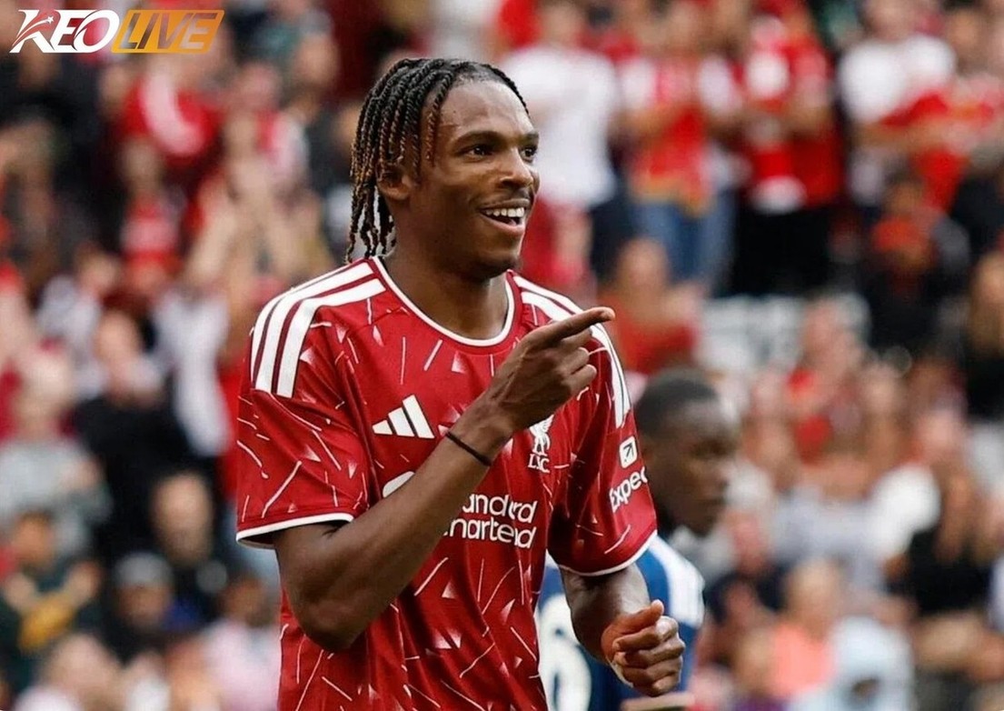 Jérémy Jacquet gây ấn tượng trong màu áo Liverpool và nhận lời khen từ Zinedine Zidane | Keolive
