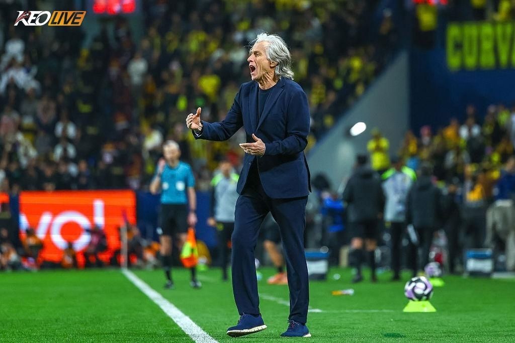 Mâu thuẫn giữa Ronaldo và HLV Jorge Jesus làm dấy lên những lo ngại về tương lai của CR7 | Keolive
