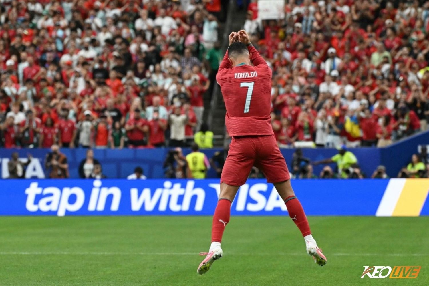 Tương lai của Ronaldo trong màu áo Bồ Đào Nha vẫn bỏ ngỏ | Keolive