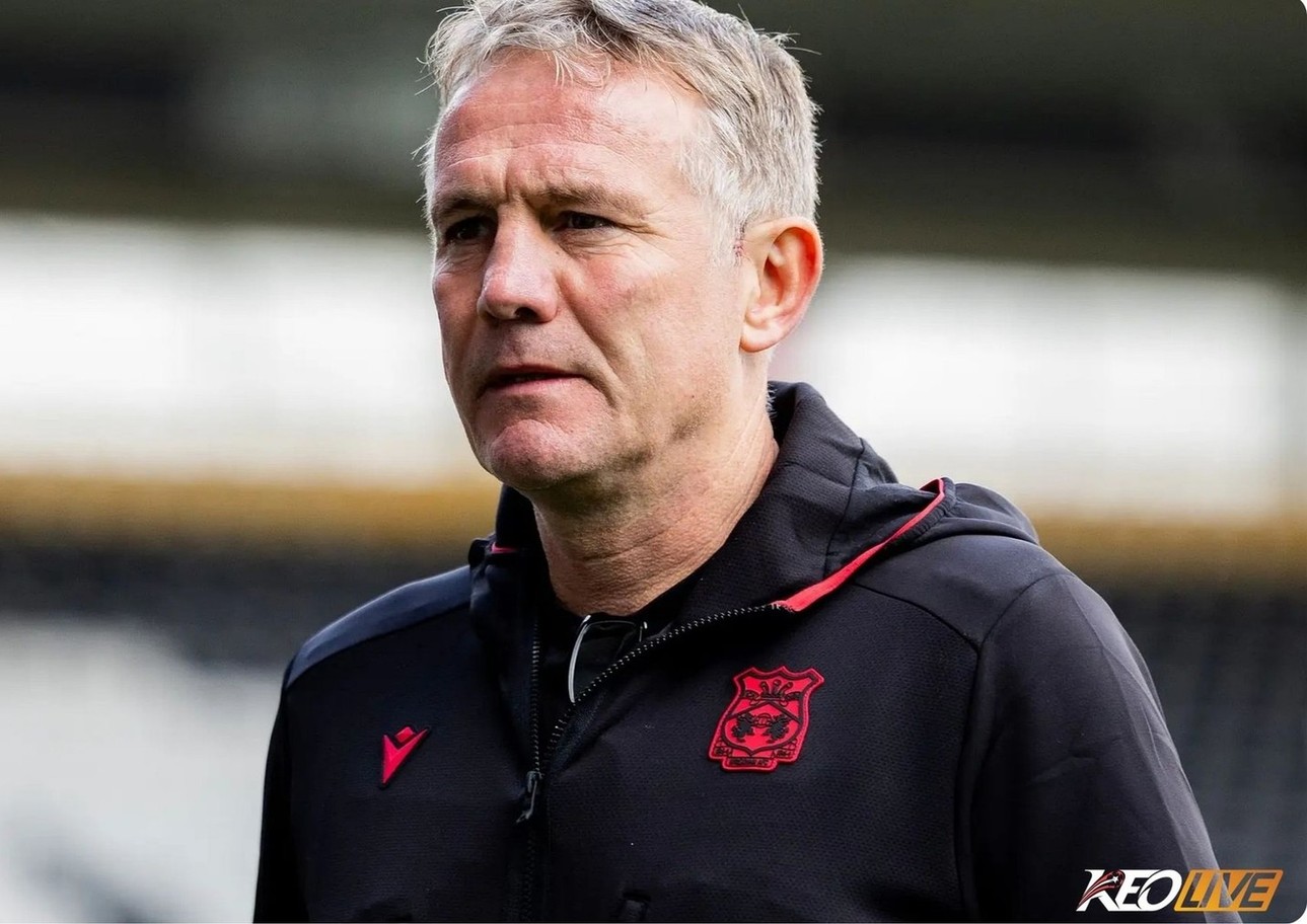 Phil Parkinson đang chịu áp lực khi Wrexham thiếu ổn định | Keolive