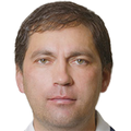 Ảnh HLV Robert Evdokimov